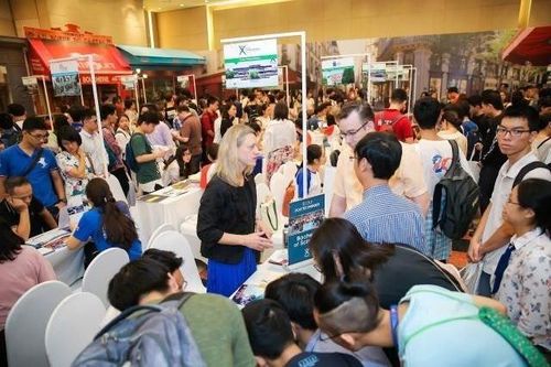36 Trường Đại học gặp gỡ sinh viên Việt Nam tại Triển lãm Du học Pháp lớn nhất năm 2023