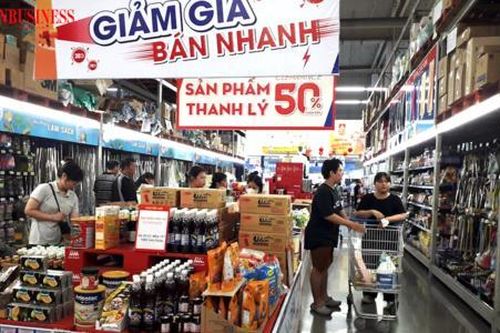 Đâu là 'nước cờ' cho doanh nghiệp Việt níu chân người mua?