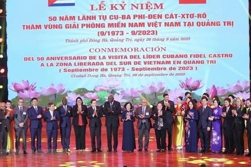 Long trọng Lễ kỷ niệm 50 năm Chủ tịch Cuba Fidel Castro thăm vùng giải phóng miền Nam Việt Nam