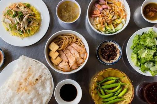 Vui chơi Trung thu Hội An, đừng quên thử ngay những món ăn đặc sản Quảng Nam ngon nức tiếng dưới đây