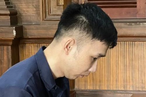 Níu tình cảm bất thành, nam thanh niên đoạt mạng người yêu trong khách sạn