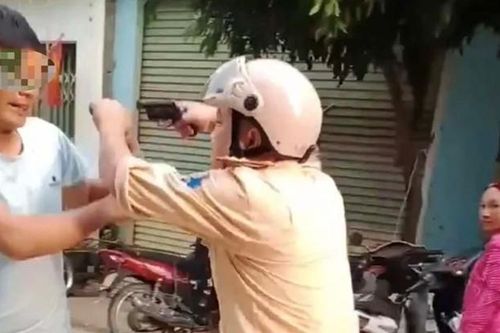 Tạm giữ 1 đối tượng tấn công CSGT ở Hà Giang