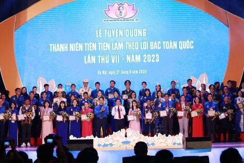 Tuyên dương 420 thanh niên tiên tiến làm theo lời Bác