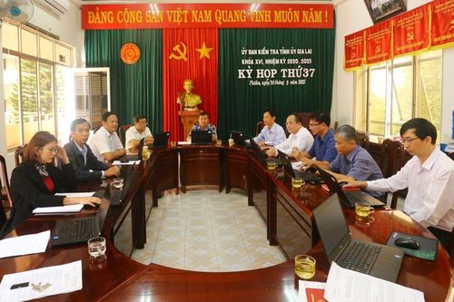 Nữ Ủy viên Thường trực HĐND tỉnh bị kỷ luật Đảng