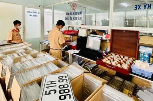 Ngày 30/9, đấu giá 100 biển số xe ô tô