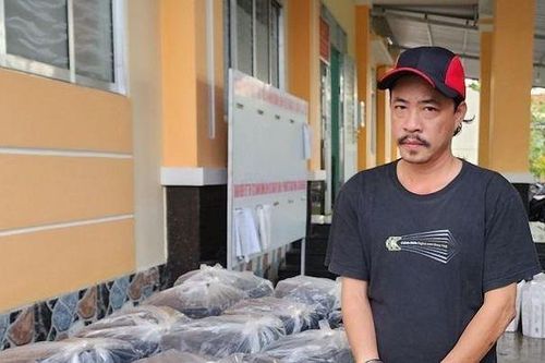 Kiên Giang: Bắt đối tượng vận chuyển 25.000 gói thuốc lá lậu