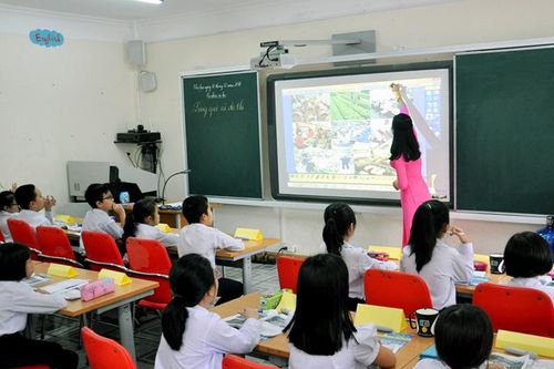 Dạy liên kết trong trường học: Tự nguyện hay bắt buộc?