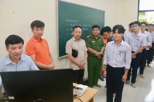 Thí điểm thi online qua nền tảng công nghệ xác thực thẻ CCCD gắn chíp điện tử