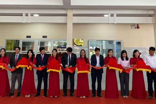 Bếp ăn mẫu tại trường học Đà Nẵng có gì khác lạ?