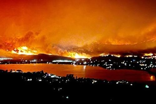 Các điểm du lịch nổi tiếng thế giới liêu xiêu vì thảm họa liên tiếp