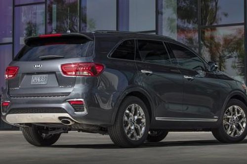 Crossover của Kia liên tiếp bị triệu hồi bởi lỗi camera chiếu hậu