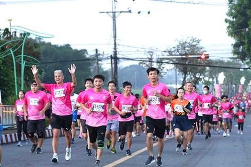 Giải marathon Đất Sen hồng – Đồng Tháp thu hút vận động viên từ 14 quốc gia