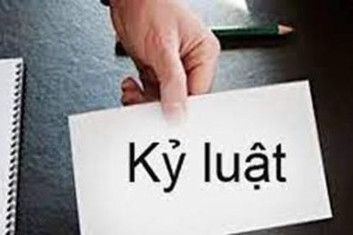 Kỷ luật cảnh cáo Chủ tịch UBND xã không trung thực kê khai tài sản
