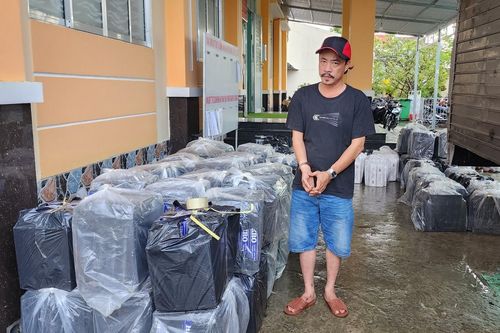 Bắt quả tang đối tượng vận chuyển hơn 25.000 bao thuốc lá nhập lậu