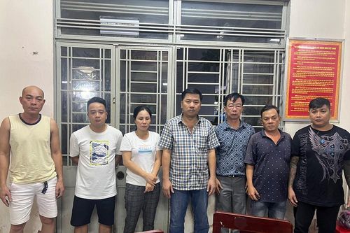 Triệt xóa sòng bạc của dân giang hồ, khách vào chơi phải biết ám hiệu