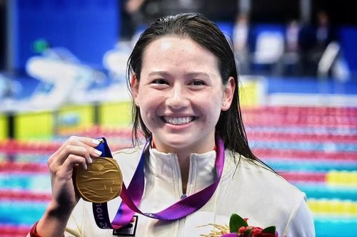 Kình ngư Hong Kong 'gặt' thêm huy chương Vàng, phá kỷ lục châu Á