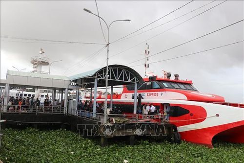Kiên Giang: Tàu, phà ra các đảo hoạt động trở lại