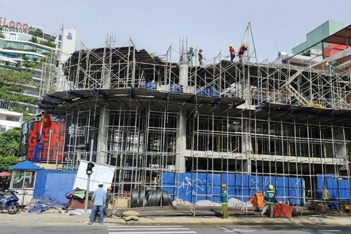 Đà Nẵng: Nam công nhân bị điện giật trọng thương