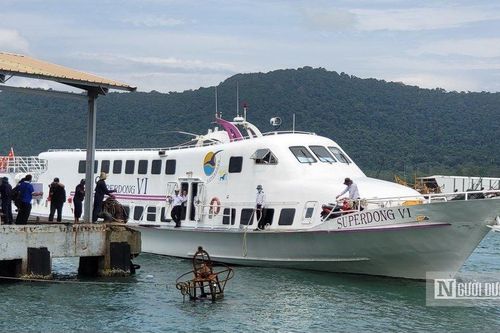 Kiên Giang: Tàu, phà ra các đảo hoạt động trở lại