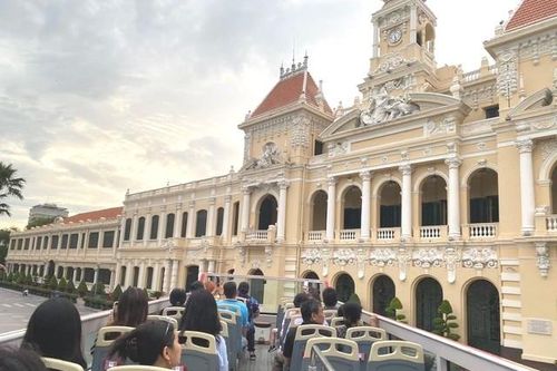 TPHCM: Tour nội đô nửa ngày, một ngày hút khách