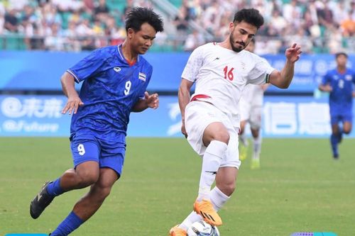 Thái Lan bị Iran loại vì hai bàn thua ngớ ngẩn