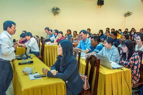 Tập huấn kỹ năng khai thác tài nguyên thông tin và chuyển đổi số lĩnh vực thư viện năm 2023