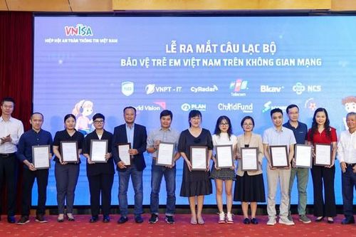 Ra mắt CLB Bảo vệ trẻ em Việt Nam trên không gian mạng