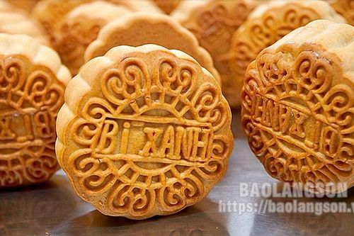 Bánh nướng nhân bí xanh thơm ngon, đượm vị quê hương