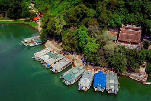 Di tích Điện Huệ Nam tạm dừng đón khách do sụt lún, xói lở