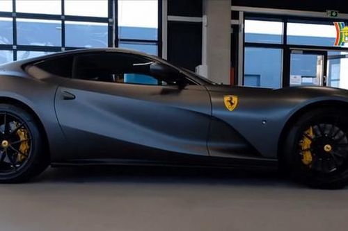 Ferrari 812 với gói độ giới hạn 3 chiếc trên toàn cầu