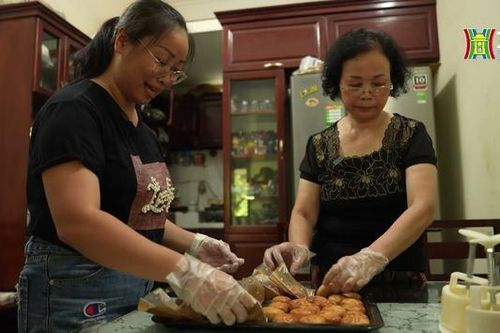 Tự làm bánh trung thu