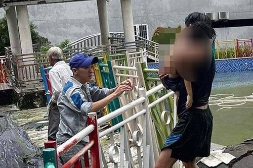Ngạt nước trong hồ bơi chung cư, bé gái 5 tuổi tử vong