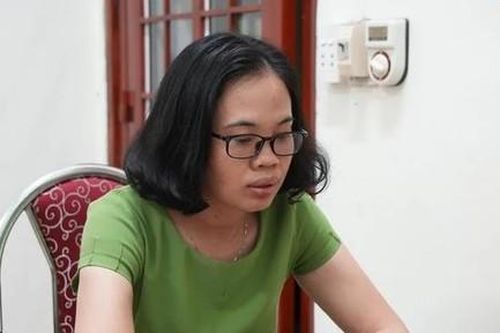Nữ nhân viên cạy tủ đồ trộm tiền bảo hiểm của đồng nghiệp để chơi bạc