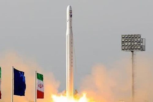 Iran phóng thành công vệ tinh Noor-3 vào không gian