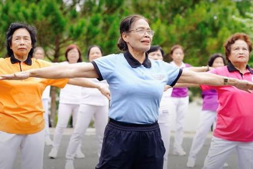 Kỷ niệm tuổi vàng lan tỏa tinh thần người cao tuổi đến với Đà Lạt