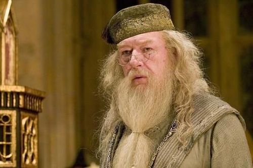 Cụ Dumbledore Michael Gambon của loạt phim 'Harry Potter' qua đời ở tuổi 82