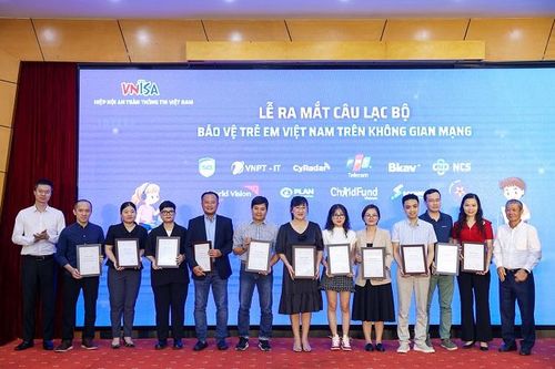 Ra mắt Câu lạc bộ bảo vệ trẻ em Việt Nam trên không gian mạng