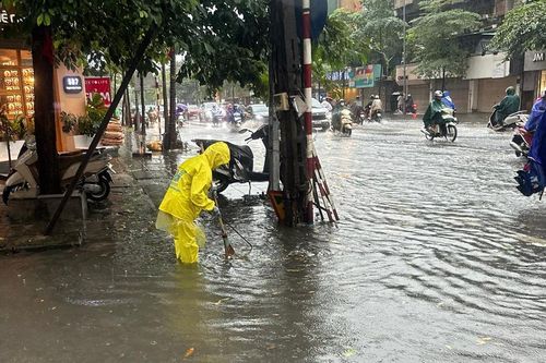 Hà Nội: Ngập úng tiếp tục diễn biến phức tạp