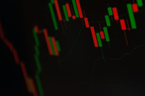 Nỗ lực hồi phục cuối phiên, VN-Index giảm nhẹ về mốc 1.152 điểm