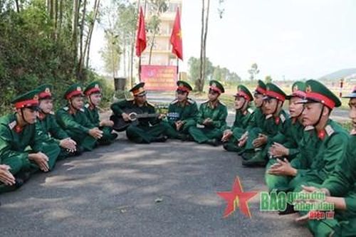 Trường hợp nào thì được phong, thăng cấp bậc Binh nhì, Binh nhất, Hạ sĩ, Trung sĩ?
