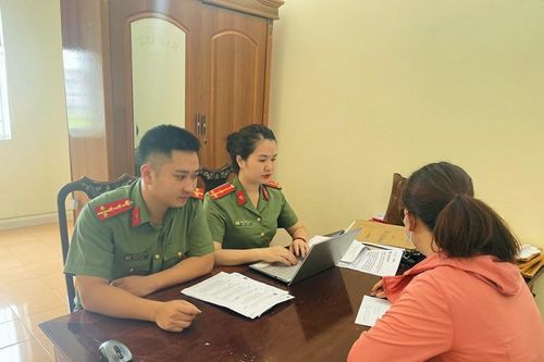 Hà Nội: Vợ bịa chuyện 'bị bắt cóc, đòi chuộc 10 tỷ' để thử chồng