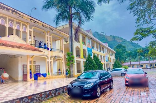 Bắt khẩn cấp nữ nhân viên ở Sơn La nghi bỏ độc vào bữa ăn của học sinh