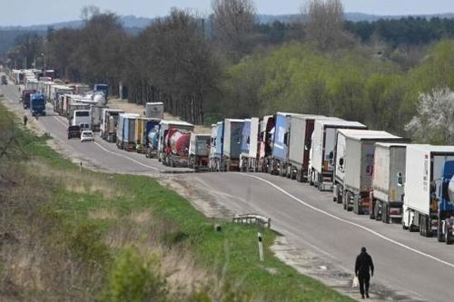 Căng thẳng Ukraine-Ba Lan: Sau 'khẩu chiến', Warsaw bắn mũi tên trúng ba đích, xoa dịu mâu thuẫn vì ngũ cốc