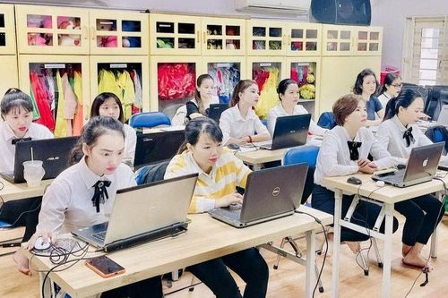 Hà Nội tiếp tục đưa giáo viên đạt từ 6.5 IELTS đi học ở nước ngoài