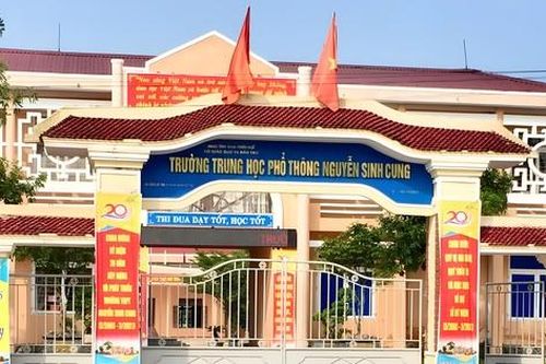 Nhân viên làm lộ đề kiểm tra, hiệu trưởng trường ở TT-Huế bị kỷ luật