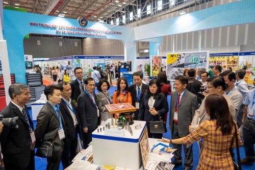 VINAMAC EXPO 2023 quy tụ hàng nghìn sản phẩm công nghiệp