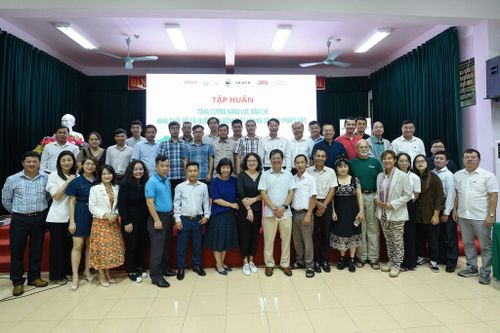 Tăng cường năng lực báo chí đấu tranh với hành vi buôn bán, săn bắt và tiêu thụ động vật hoang dã