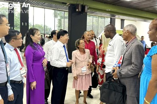 Đoàn đại biểu tỉnh Nghệ An dự Khai mạc Đại hội Ủy ban Bảo vệ cách mạng Cuba lần thứ X