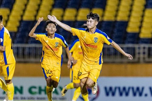 U21 Sông Lam Nghệ An gặp U21 Hà Nội: Thẳng tiến đến chung kết