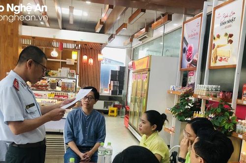 Tăng cường kiểm soát sản xuất, kinh doanh thực phẩm dịp Tết Trung thu
